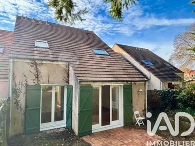 Maison traditionnelle à Bonnelles (78830)