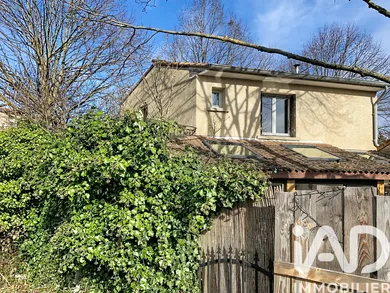 Traditional house in Aouste-sur-Sye (26400)