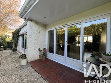 Maison d'architecte à Tournon-sur-Rhône (07300)