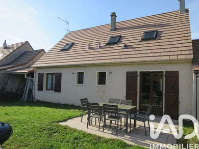 Maison traditionnelle à Bonnelles (78830)