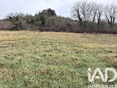 Terrain à bâtir à Saint-Aubin-sur-Yonne (89300)