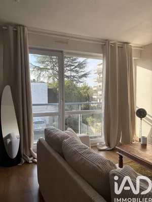 Apartment in Bordeaux (33200)