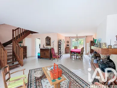 House in Bonsecours (76240)