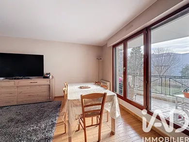 Apartment in La Garenne-Colombes (92250)