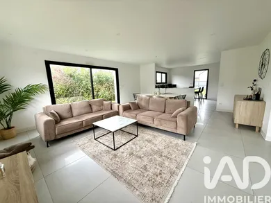 Architectural house in Angers (49000)