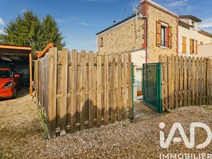 Duplex in Villecresnes (94440)