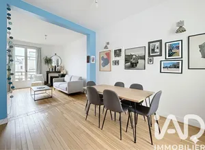 Apartment in Paris (75020)