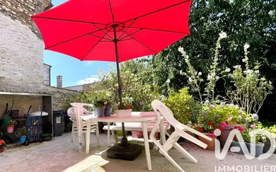 Maison à Saint-Jean-d'Angély (17400)