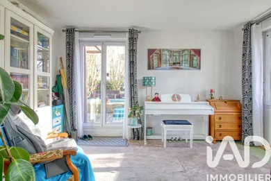 Apartment in Bussy-Saint-Georges (77600)