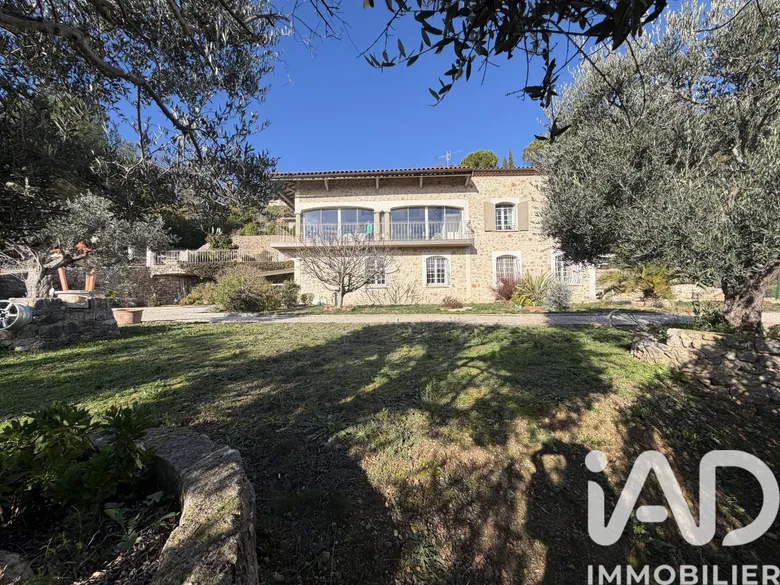 Maison 9 pièces 300 m² · à Le Tignet · 300 m² · 1 690 000 €
