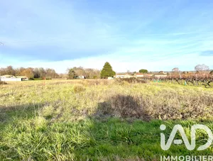 Terrain à bâtir à MERIGNAC (17210)