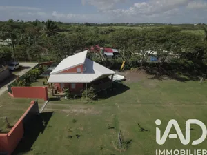 House in Saint-François (97118)