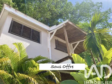 Apartment in Sainte-Anne (97227)