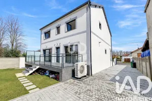 Maison d'architecte à Villeparisis (77270)