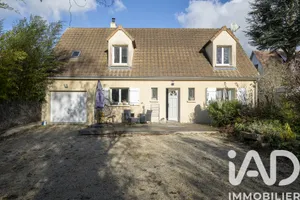House in Auneau-Bleury-Saint-Symphorien (28700)
