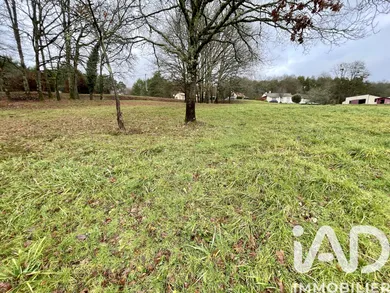 Building plot in Saint-Pardoux-la-Rivière (24470)
