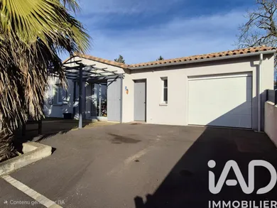 Traditional house in Celles-sur-Belle (79370)