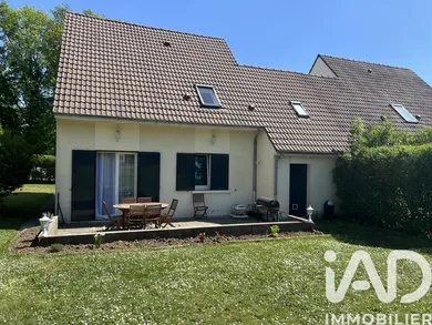 Maison traditionnelle à Château-Thierry (02400)