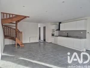 House in Saint-Étienne-de-Mer-Morte (44270)