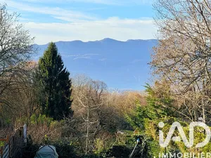 Appartement à Pugny-Chatenod (73100)