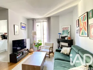 Apartment in Paris (75017)