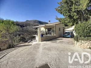 Apartment in Tourrettes-sur-Loup (06140)