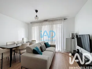 Apartment in Saint-Pierre-du-Perray (91280)