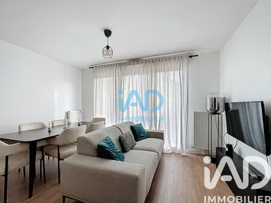 Apartment in Saint-Pierre-du-Perray (91280)