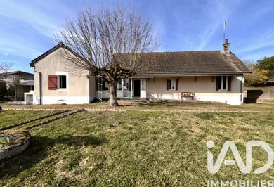 Townhouse in Bourbon-Lancy (71140)