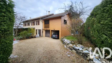 Maison de ville à Saint-Pierre-en-Faucigny (74800)