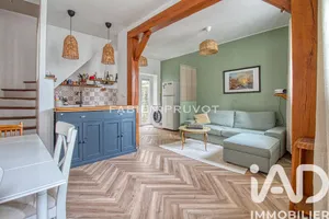 Townhouse in Chanteloup-les-Vignes (78570)