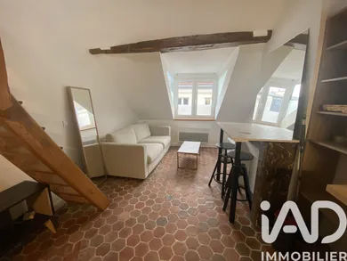 Apartment in Paris (75002)