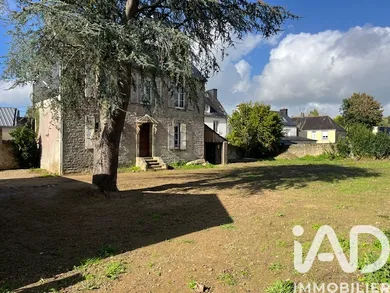Townhouse in Quimper (29000)