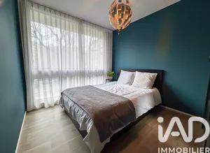 Apartment in Fontenay-le-Fleury (78330)