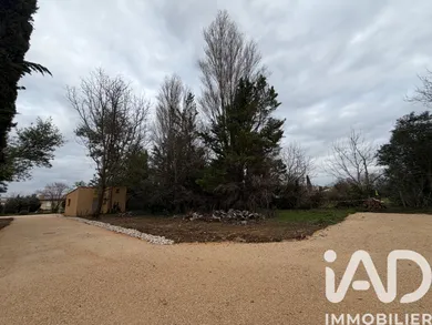 Terrain à bâtir à Saint-Quentin-la-Poterie (30700)