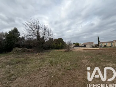 Building plot in Saint-Quentin-la-Poterie (30700)