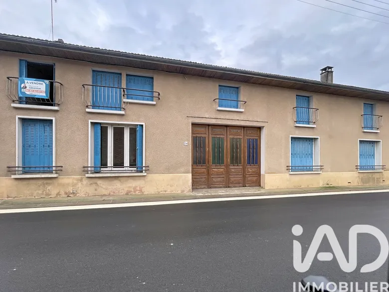 Maison 12 pièces 304 m² · à Marson · 303,8 m² · 164 000 €