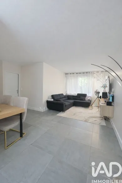 Apartment in Boussy-Saint-Antoine (91800)