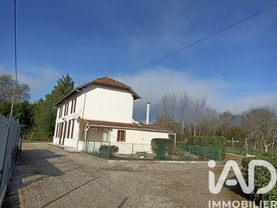 House in Cavignac (33620)