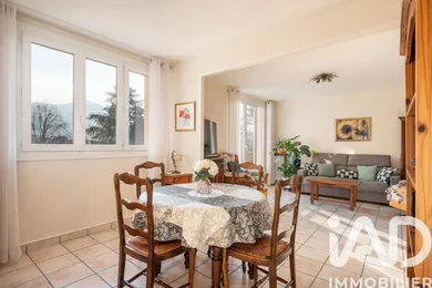 Apartment in Saint-Martin-d'Hères (38400)