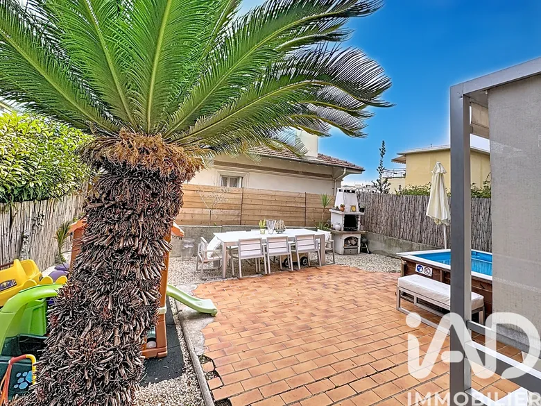 Appartement 1 pièce 28 m² · à Nice · 27,5 m² · 210 000 €
