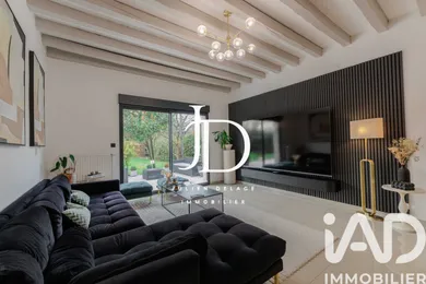 Maison traditionnelle à Dammartin-en-Goële (77230)