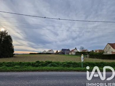 Terrain à bâtir à Lor (02190)