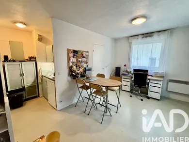 Studio à Bordeaux (33800)
