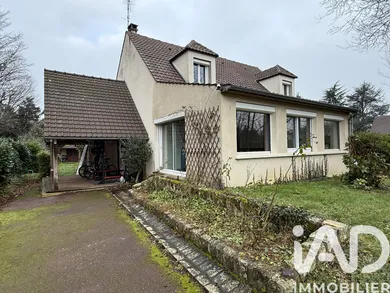 House in Bois-le-Roi (77590)