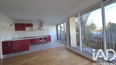 Apartment in L'Haÿ-les-Roses (94240)