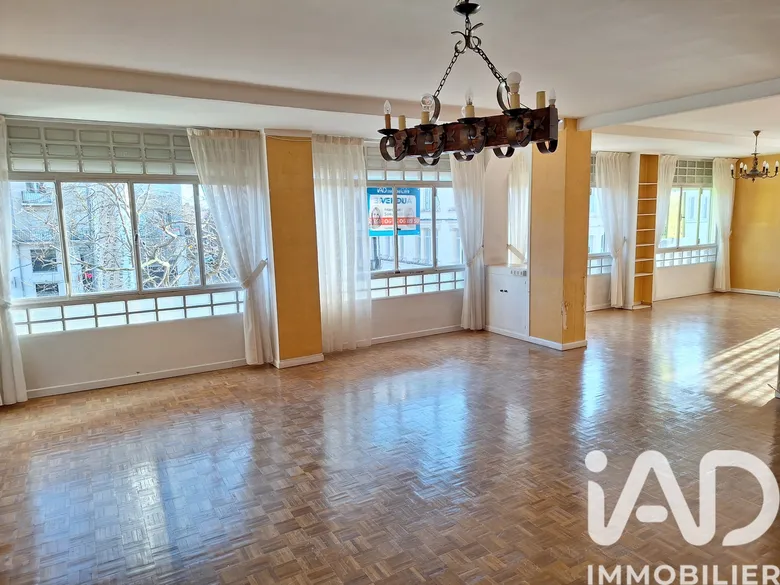 Appartement 5 pièces 140 m² · à Valenciennes · 140 m² · 260 000 €