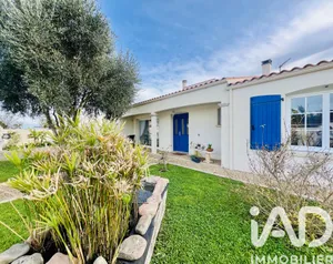 House in Bourgneuf (17220)