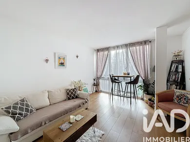 Apartment in Meudon (92360)