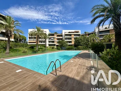 Apartment in Fréjus (83600)